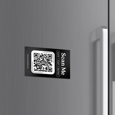 Magnet QR personalizat Scan Me Dark — magnet cod QR design intunecat pentru afaceri
